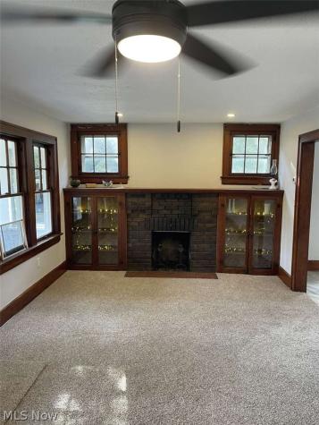 1273 Pondview Avenue Akron OH 44305