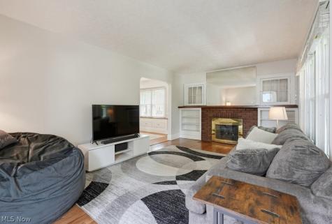 2526 6th Street Cuyahoga Falls OH 44221