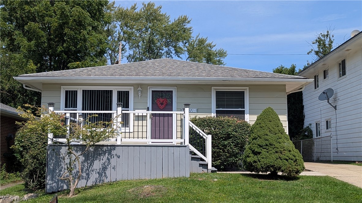 18971 Nitra Avenue Maple Heights OH 44137