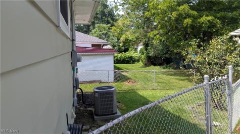 18971 Nitra Avenue Maple Heights OH 44137