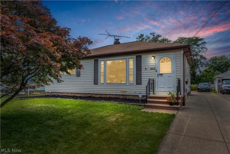 4612 W 156th Street Cleveland OH 44135