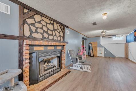 4612 W 156th Street Cleveland OH 44135