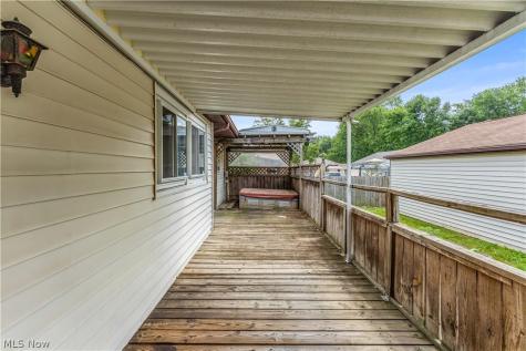 4612 W 156th Street Cleveland OH 44135