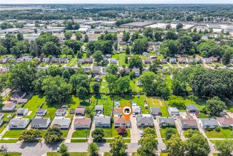 4612 W 156th Street Cleveland OH 44135