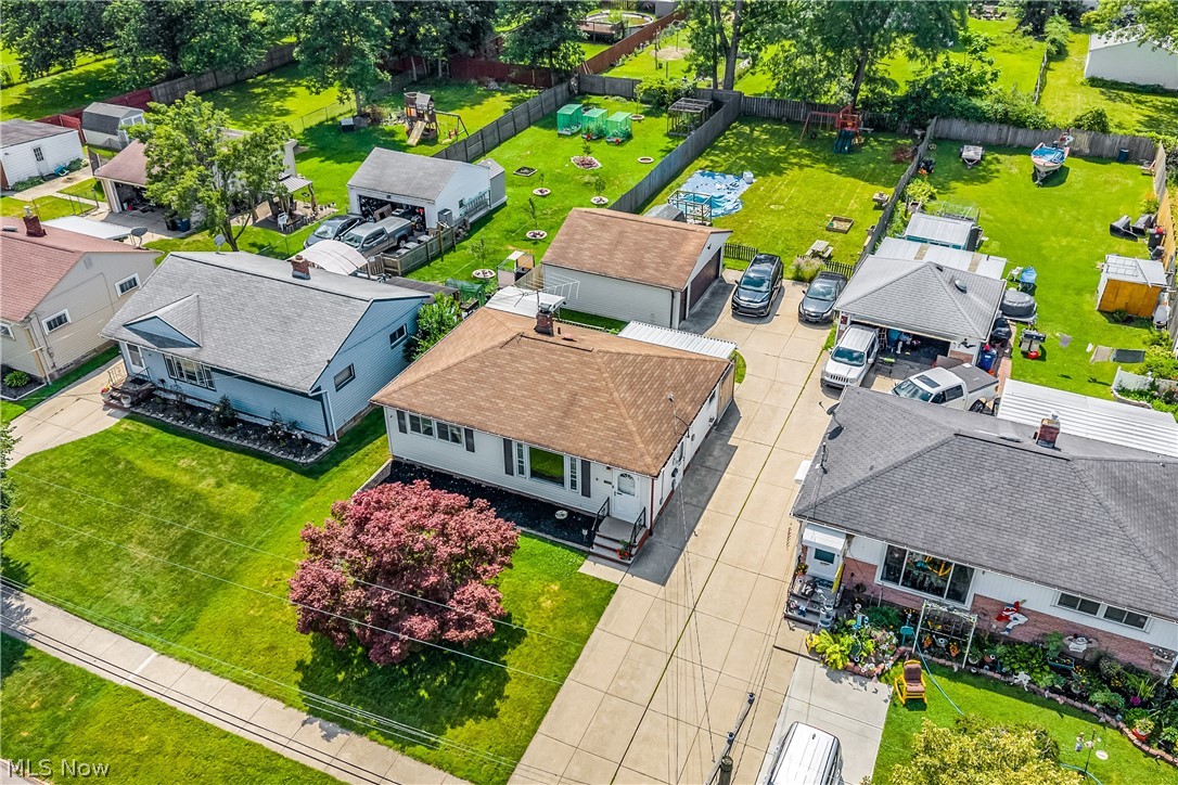 4612 W 156th Street Cleveland OH 44135
