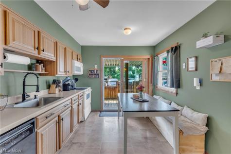 4612 W 156th Street Cleveland OH 44135