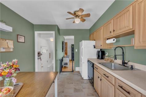 4612 W 156th Street Cleveland OH 44135