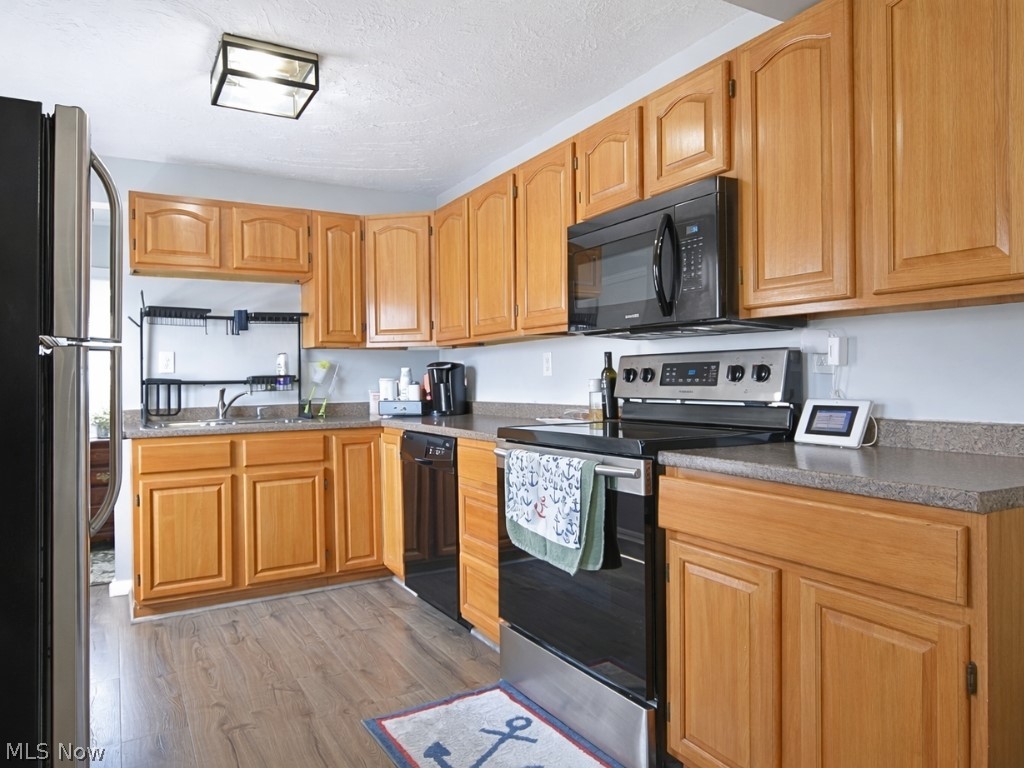 33850 Beachpark Drive Eastlake OH 44095