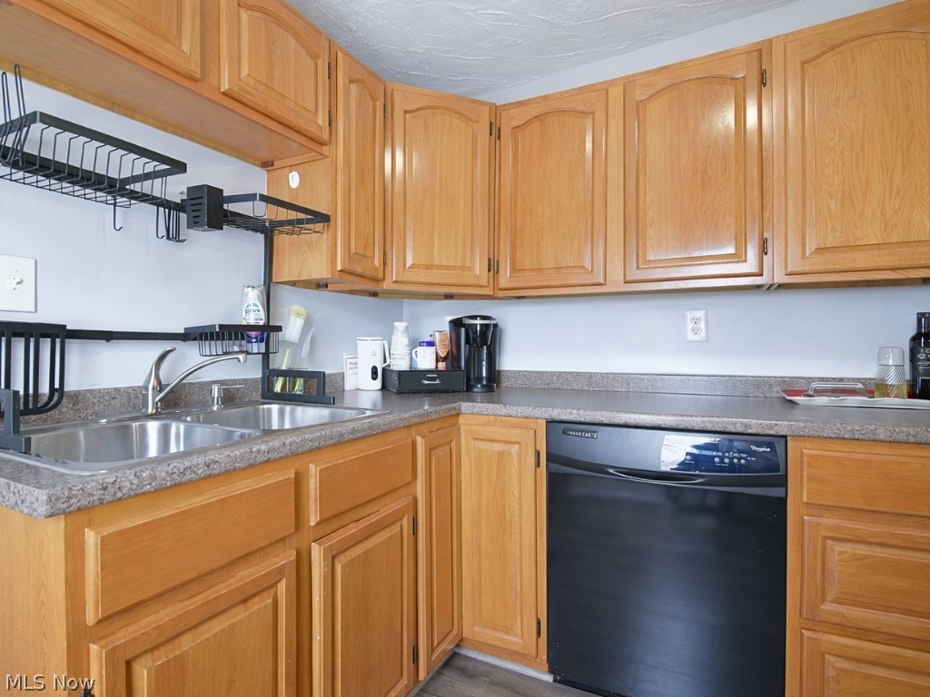 33850 Beachpark Drive Eastlake OH 44095