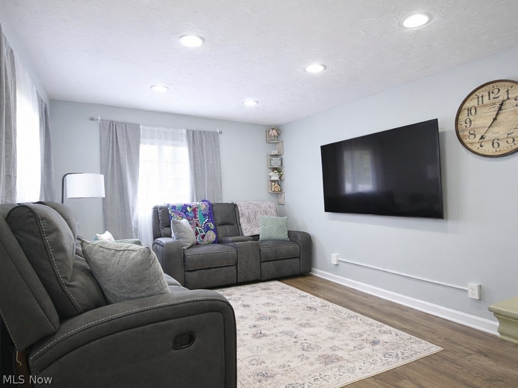 33850 Beachpark Drive Eastlake OH 44095