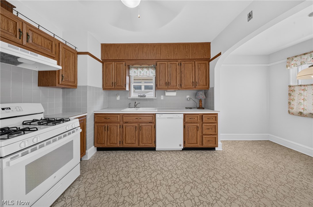 3588 W 155th Street Cleveland OH 44111