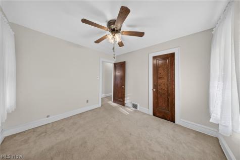 3588 W 155th Street Cleveland OH 44111