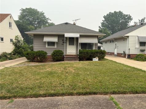 18604 Flamingo Avenue Cleveland OH 44135