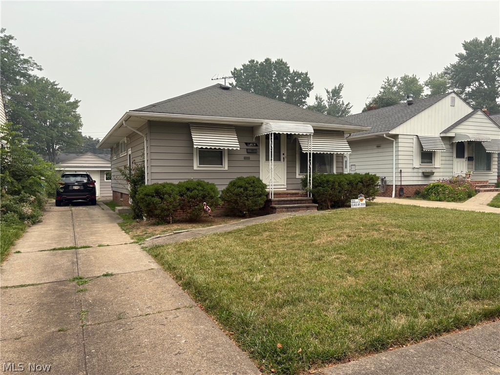 18604 Flamingo Avenue Cleveland OH 44135