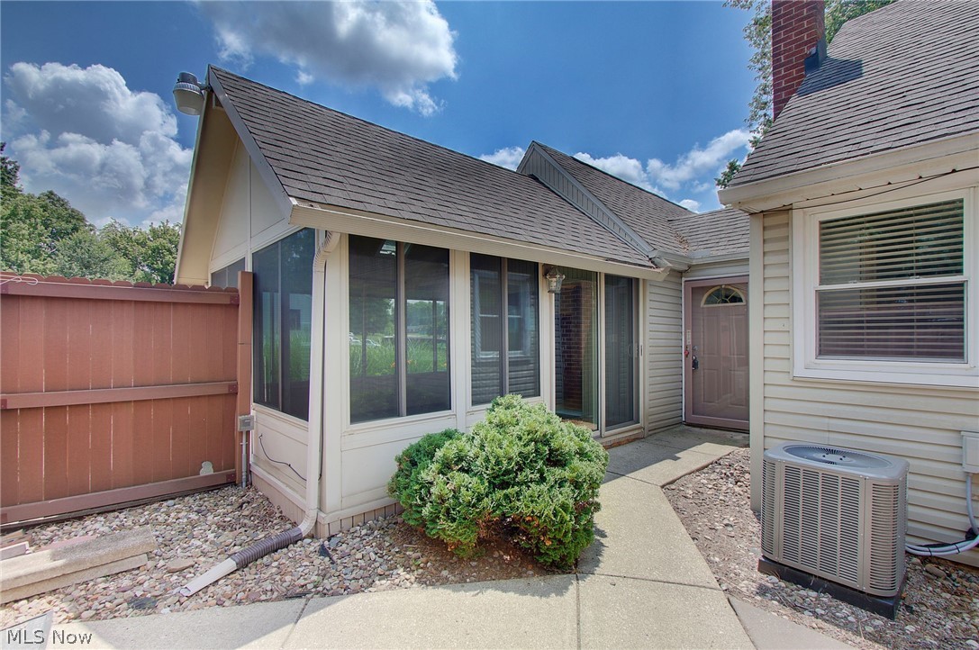 3041 33rd Street NE Canton OH 44705