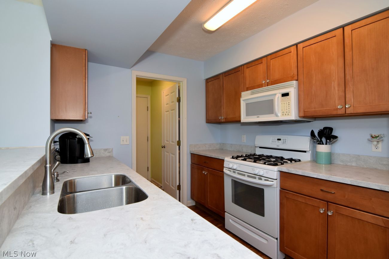 263 Teal Circle Akron OH 44319