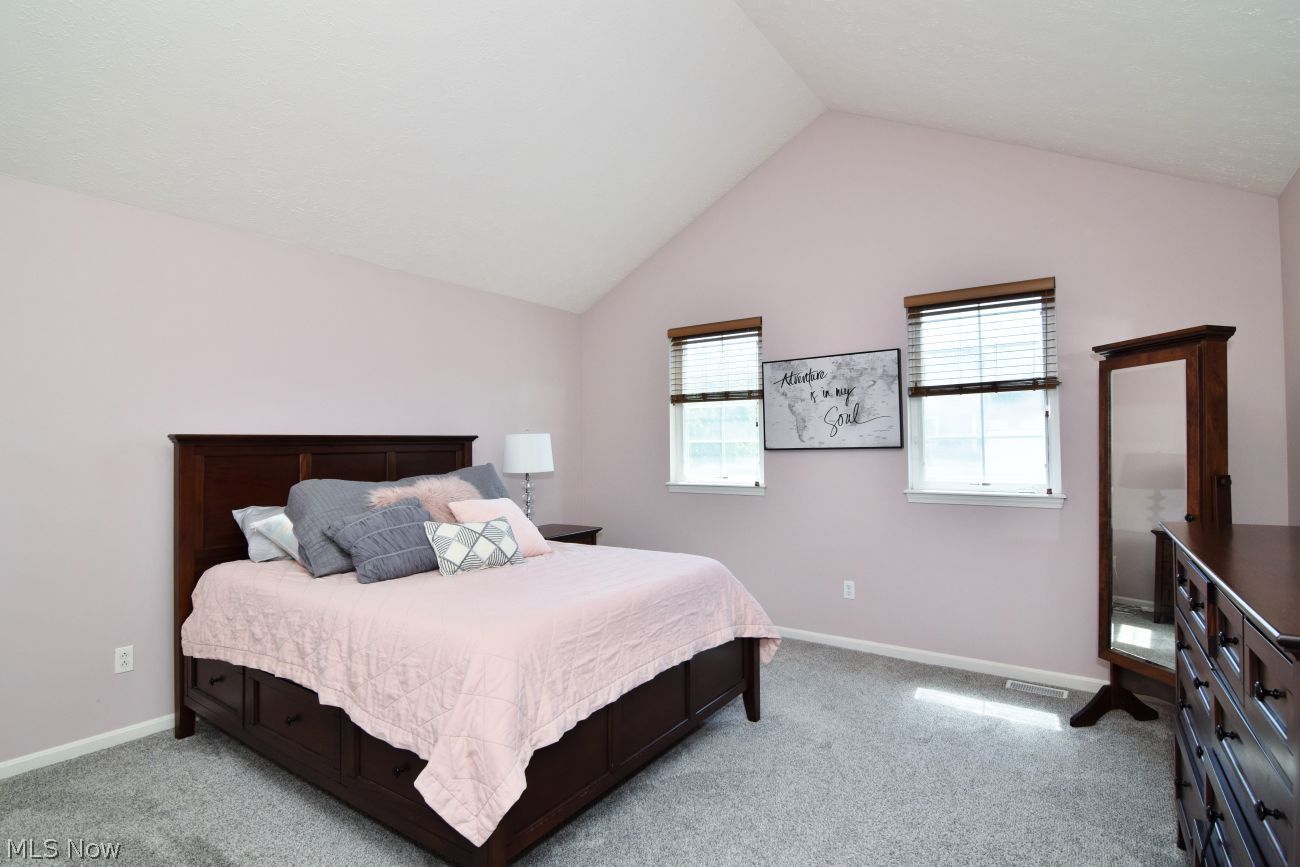 263 Teal Circle Akron OH 44319