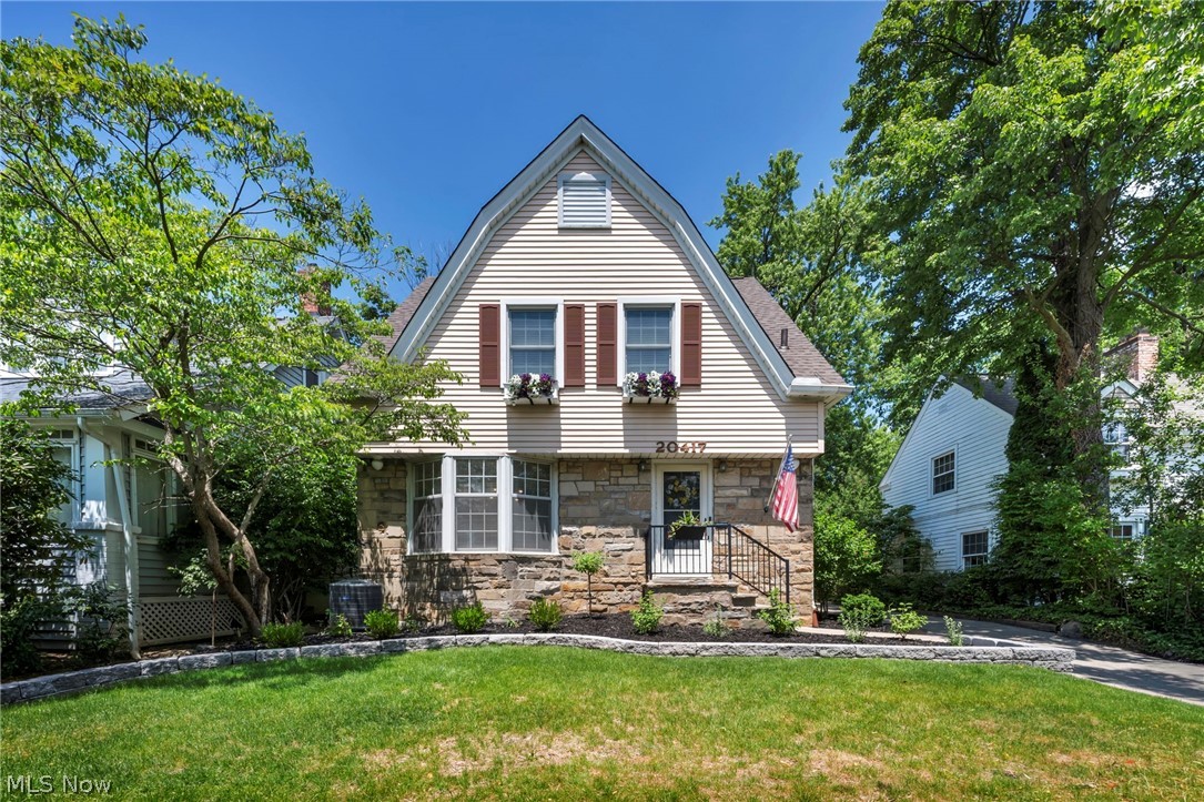 20417 Almar Drive Shaker Heights OH 44122