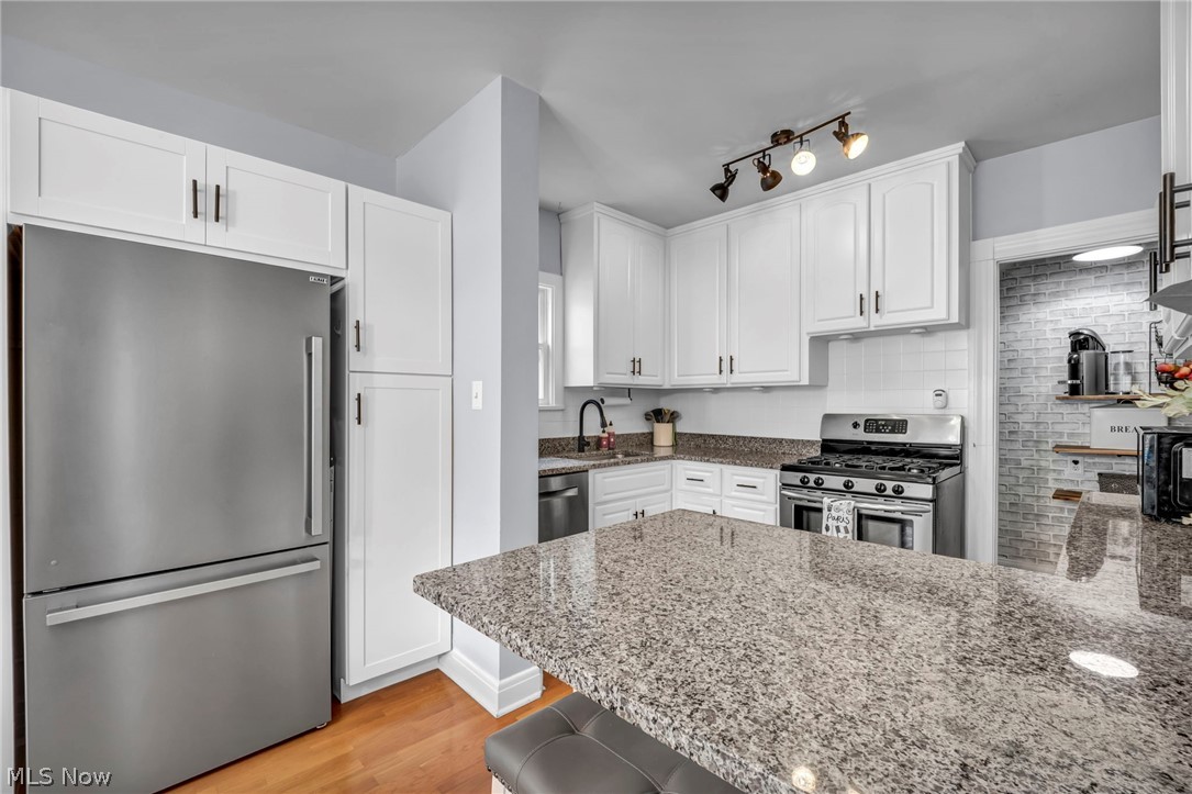 20417 Almar Drive Shaker Heights OH 44122