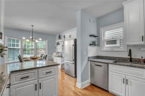 20417 Almar Drive Shaker Heights OH 44122
