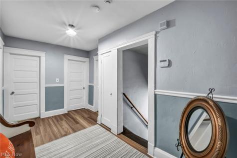 20417 Almar Drive Shaker Heights OH 44122