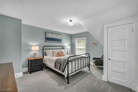 20417 Almar Drive Shaker Heights OH 44122