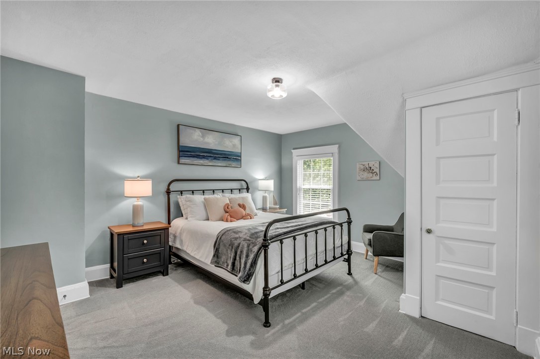 20417 Almar Drive Shaker Heights OH 44122