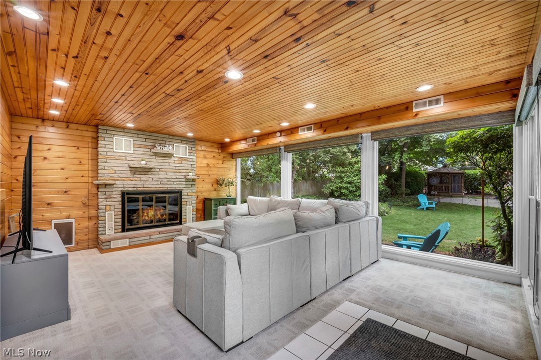 20417 Almar Drive Shaker Heights OH 44122