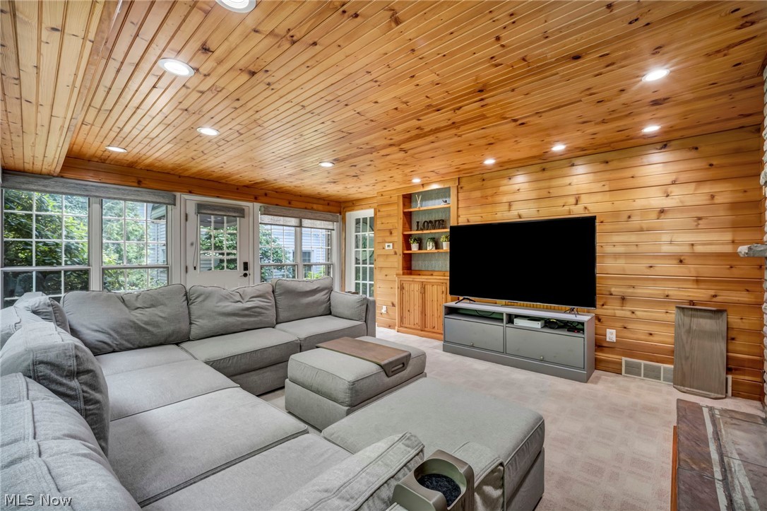 20417 Almar Drive Shaker Heights OH 44122