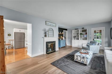 20417 Almar Drive Shaker Heights OH 44122