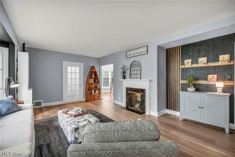 20417 Almar Drive Shaker Heights OH 44122