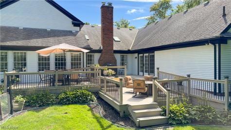 698 Deep Woods Drive Aurora OH 44202