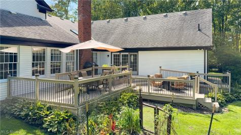 698 Deep Woods Drive Aurora OH 44202