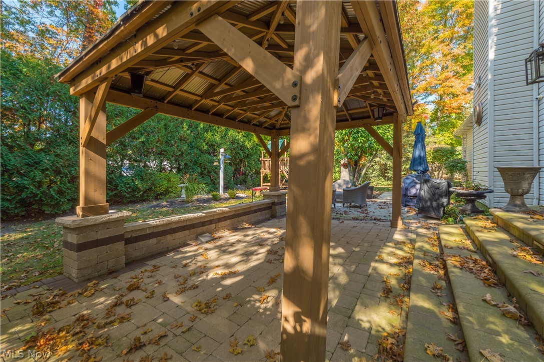 31722 Leeward Court Avon Lake OH 44012