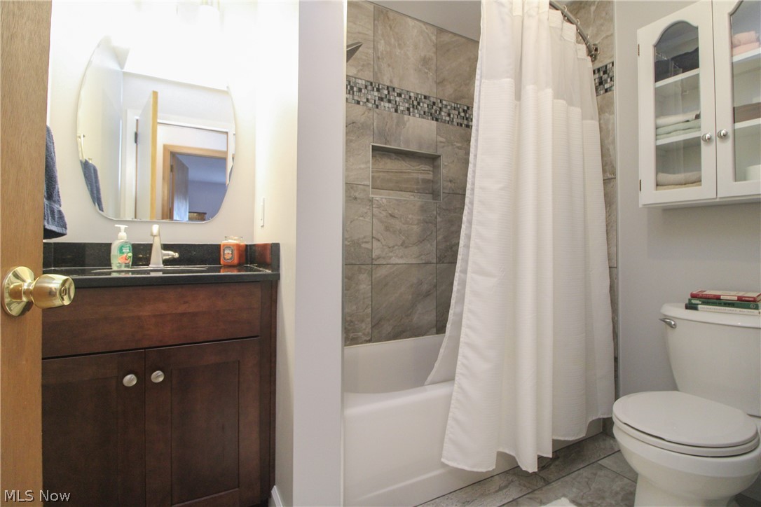452 Rockland Drive Boardman OH 44512