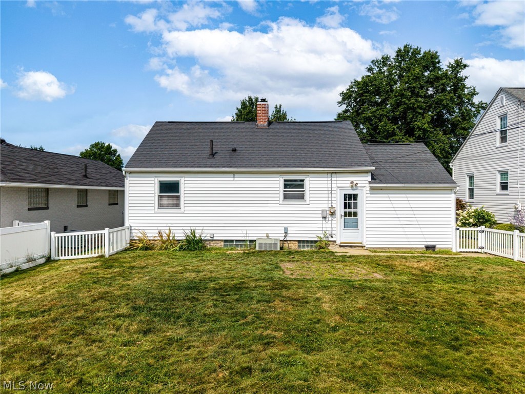 147 Overlook Avenue Wadsworth OH 44281