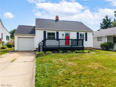147 Overlook Avenue Wadsworth OH 44281