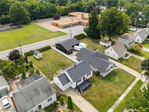 147 Overlook Avenue Wadsworth OH 44281