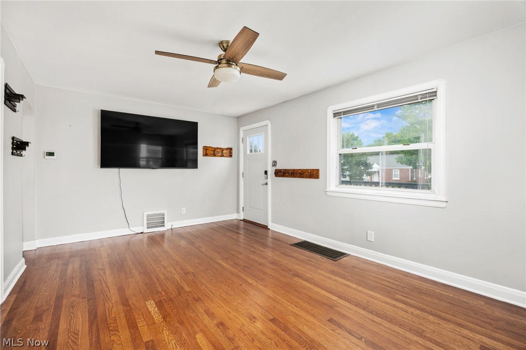 147 Overlook Avenue Wadsworth OH 44281