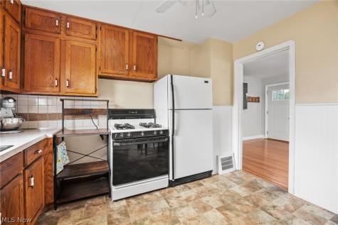 147 Overlook Avenue Wadsworth OH 44281