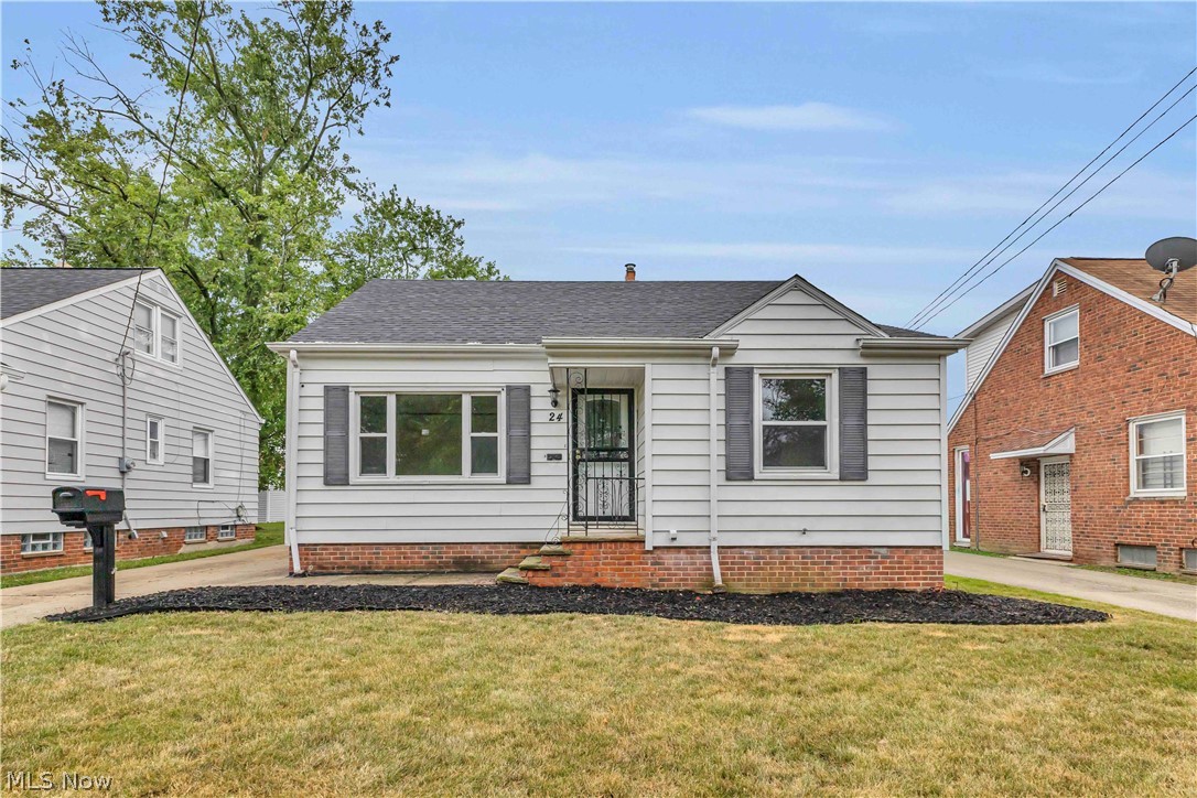 24 Leyton Road Bedford OH 44146