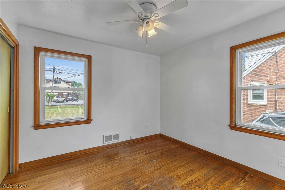 24 Leyton Road Bedford OH 44146