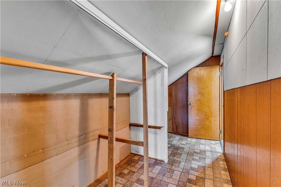 24 Leyton Road Bedford OH 44146