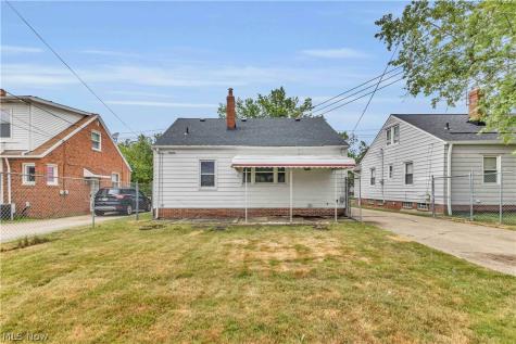 24 Leyton Road Bedford OH 44146