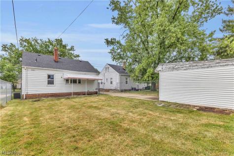 24 Leyton Road Bedford OH 44146