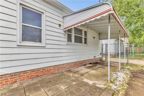 24 Leyton Road Bedford OH 44146