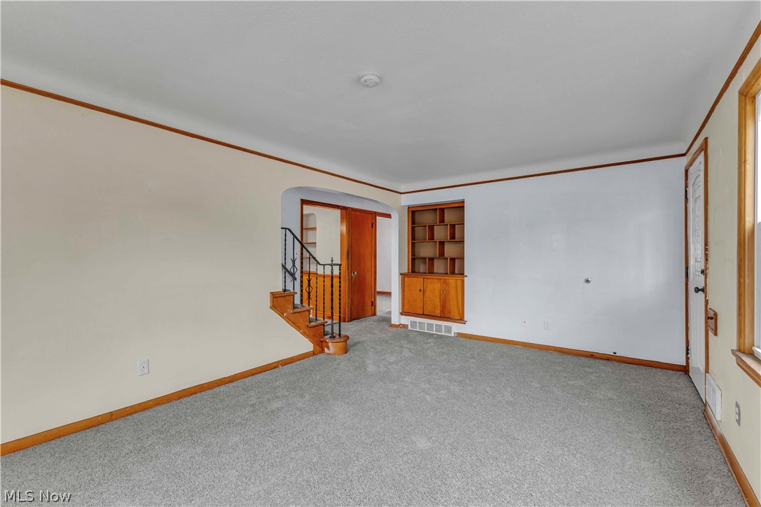24 Leyton Road Bedford OH 44146