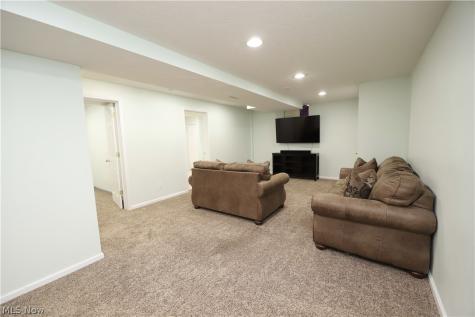 1100 Dover Drive Medina OH 44256