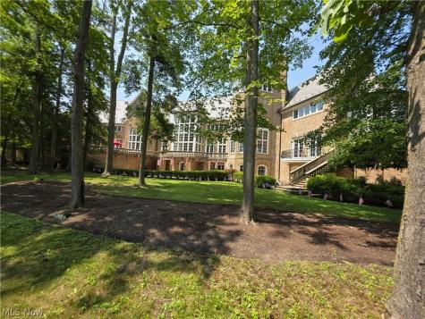 545 Bristol Drive Aurora OH 44202