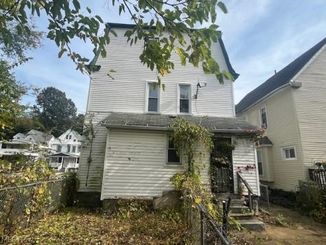 1224 E 87th Street Cleveland OH 44108